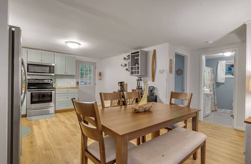 Town of Torrey Apartment | Coastal Cottage at Seneca Lake