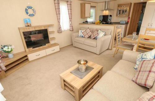 Wittering House | Coastal Cottage