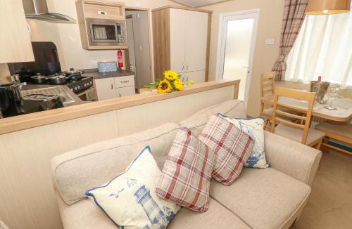 Wittering House | Coastal Cottage