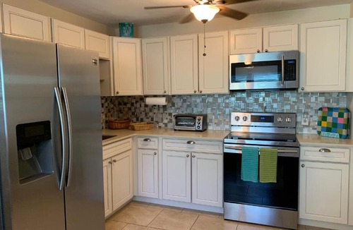 Disston Heights Villa | Coastal Cottage