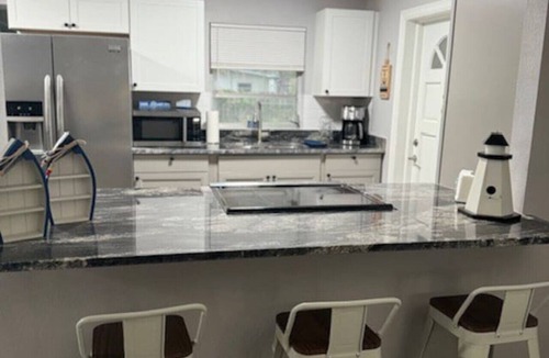 Tropic House | Coastal Cove