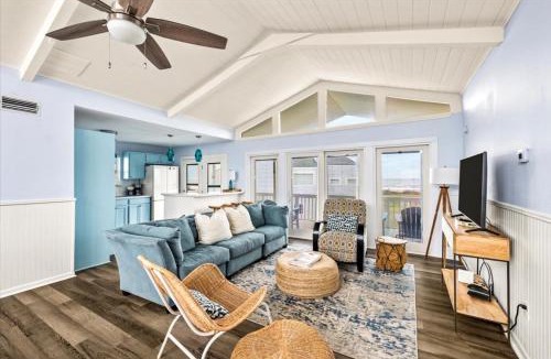 Jamaica Beach House | Coastal Cozy Steps to the sand and sea