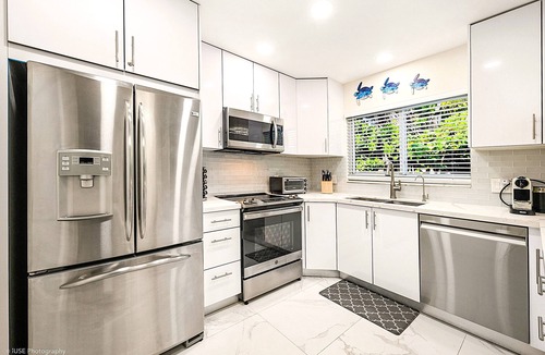 South Lake House | Coastal Dream Retreat/Mini Golf/4 Bedrooms/Game Room/Htd Pool/BBQ