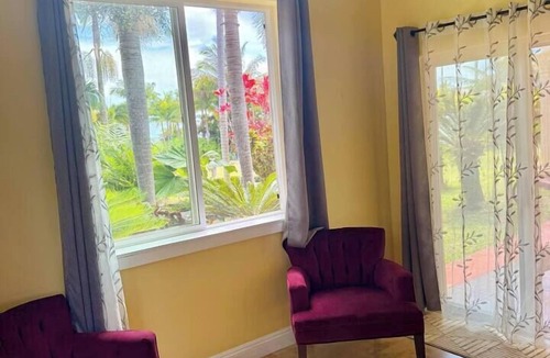 Hakalau Apartment | Coastal Escape Explore Waterfalls & Surf Beaches