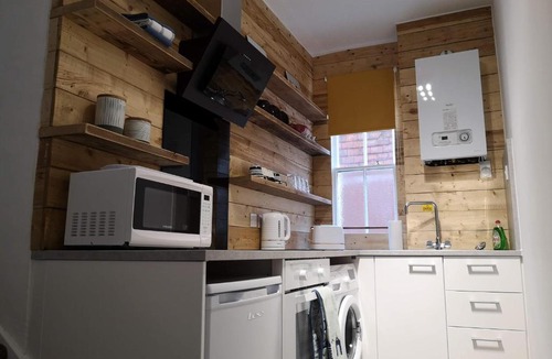 Sandgate Apartment | Coastal Escape Sandgate