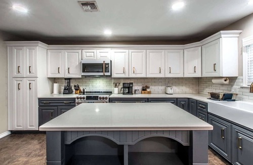 Bay Area House | Coastal Getaway Sleeps 34 - 2 Homes, 2 Pools