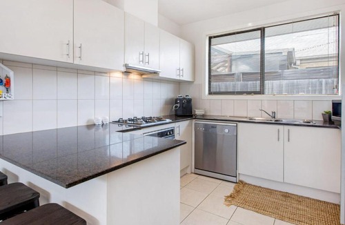 Dromana House | COASTAL HAVEN - DROMANA