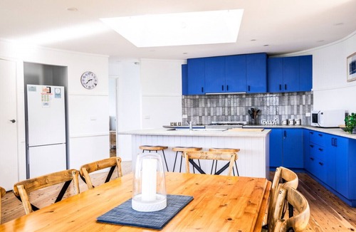 Skenes Creek House | COASTAL HAVEN - Ocean views, walk to beach