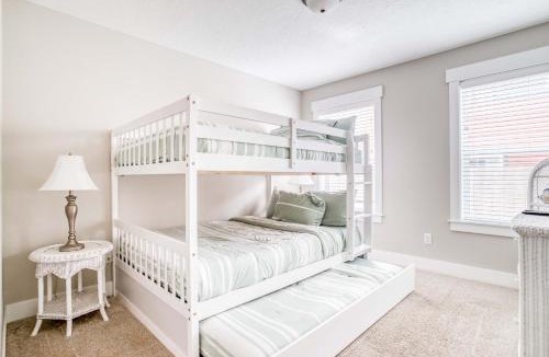 Nelscott House | Coastal Haven