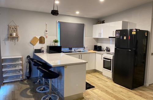 Toukley House | Coastal Hideaway by Lake