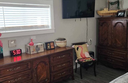 Rockport Cottage | Coastal Hideaway in sunny Rockport Texas! It has EVERYTHING, just bring clothes!