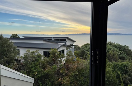 Te Mata House | Coastal Holiday Home