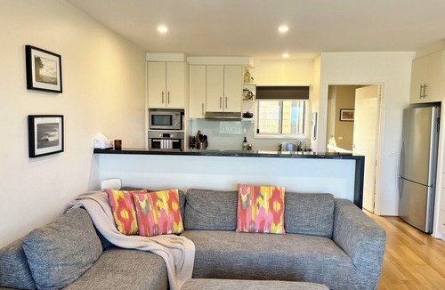Torquay House | Coastal Home away from Home