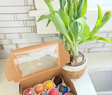 San Jacinto House | Coastal Home - Hot Tub, Bikes, Walk to Beach, Strand, Cruise - Sleeps 11