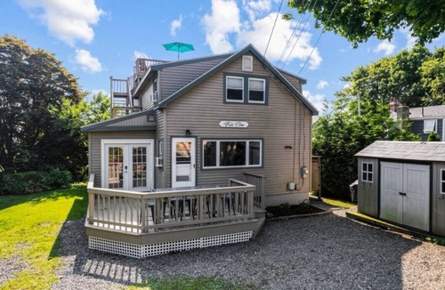 Groton Long Point House | Coastal Home in Beach Community w/Ocean Views