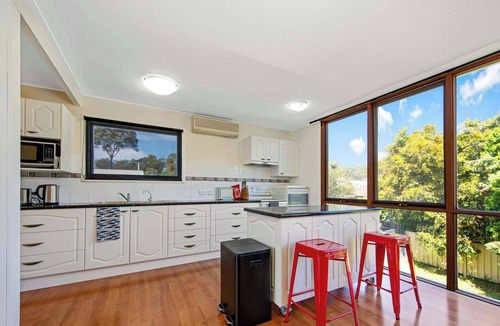 Surf Beach House | Coastal Home, Walk to Beach