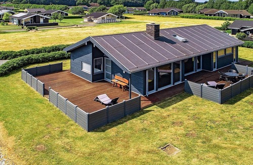 Spodsbjerg House | Coastal Home with Spa and Sauna