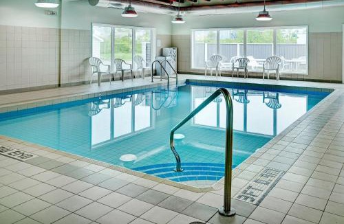 Halifax Hotel | Coastal Inn Halifax - Bayers Lake