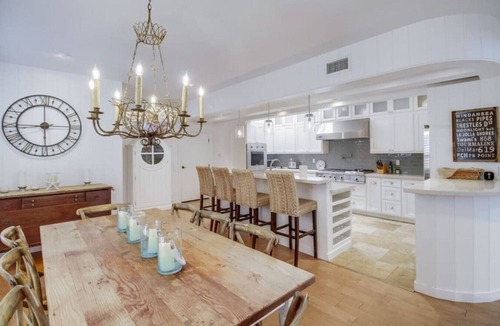 South Mission Beach House | Coastal Jetty Getaway! AC, Bikes and more!