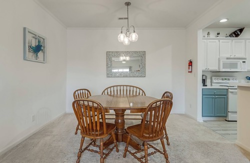 Villages of Five Points Condo | Coastal Lewes Condo Near Beach, Pools & Trails
