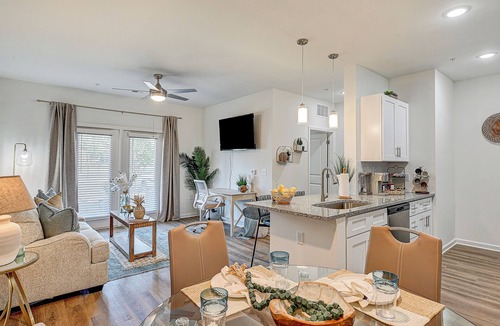 Yulee Apartment | Coastal Luxe Apt Near Fernandina Bch/Amelia Island/JAX Airport & I-95 to DWTN.