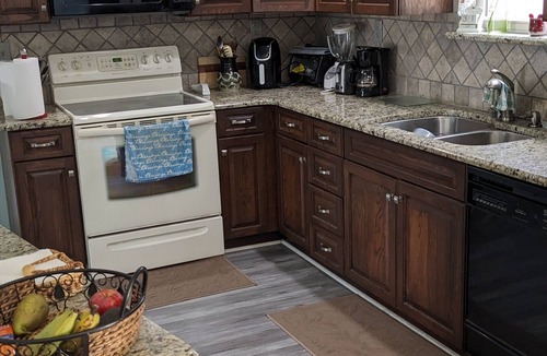 Navarre House | Coastal Oasis 3 miles from Navarre Beach