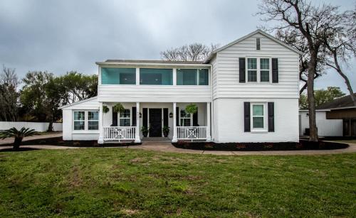 Bay Area House | Coastal Oasis - Beautiful Ocean Views Awaits