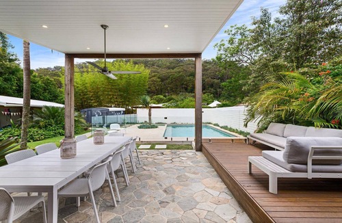 Patonga House | Coastal Palms Patonga