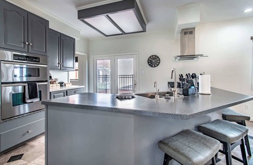 Bay Area House | Coastal Paradise Beachfront House - Sleeps 26