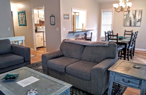Memphis House | Coastal Paradise w/heated pool, private, clean and comfy, centrally located