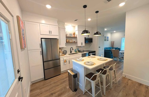South Pensacola House | Coastal Parkview Cottage