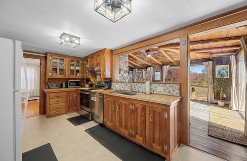 Milbridge Other | Coastal Red Farmhouse w/firepit, 5 BR, 8 beds, 1.5 BA, 6 acres, Narragaugus Bay.
