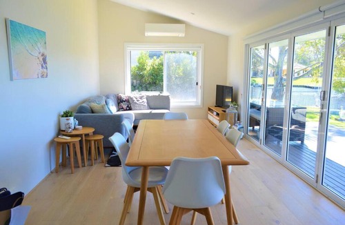 Sussex Inlet House | Coastal Relaxation - Absolute Waterfront