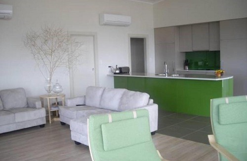 Minlacowie House | Coastal Retreat - Beachfront