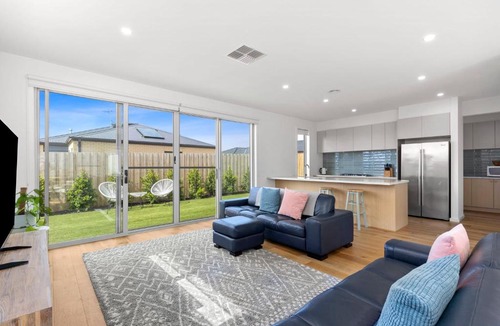 St Leonards House | Coastal Retreat in St Leonards