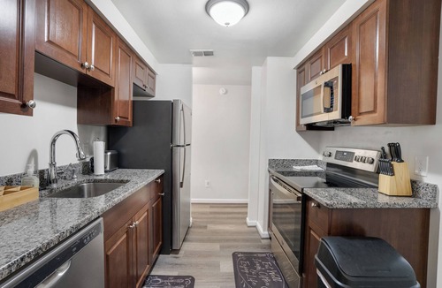 Ballast Point House | Coastal Retreat - Spacious & Cozy - Prime Setting