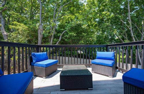 Wading River House | Coastal Retreat: Waterfront, Deck, Awesome Views