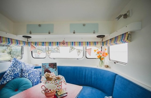 Beachlands House | Coastal Retro Caravan nights