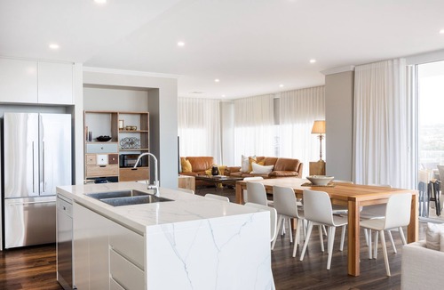 Ulladulla Apartment | Coastal setting minutes from beach and shops