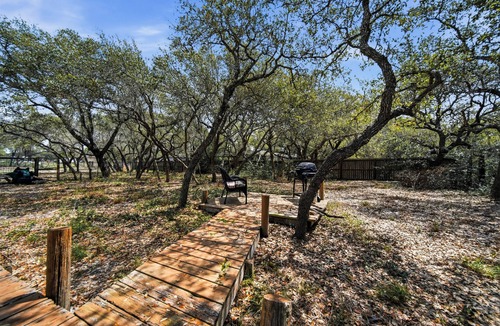 Fulton Cottage | Coastal Solitude: Your Private 1-Acre Sanctuary in Rockport