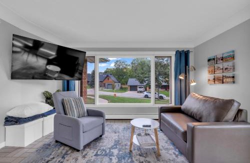 Ruthven House | Coastal Suite #1 Cozy Suite #2 - Seacliff Beach Suites