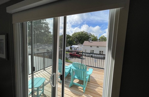 Grand Bend Apartment | Coastal Suites(All Rooms 1-3), Grand Bend