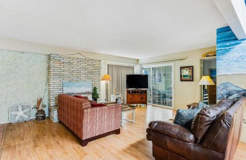 Oceano House | Coastal Sun and Fun
