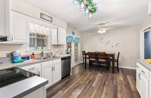 Ocean Pines House | Coastal Tides & Pines | Dog Friendly