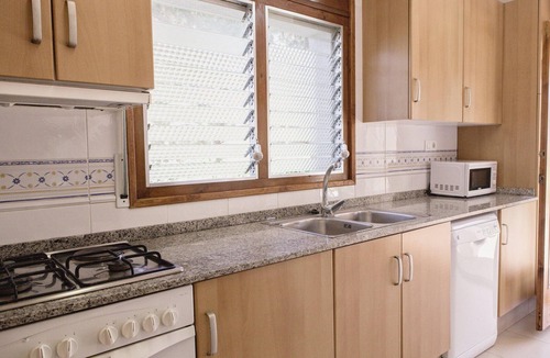 Calafat Cottage | Coastal Villa with Private Pool, Steps from Beach, 4 Bedrooms, BBQ, Wi-Fi, Family-Friendly