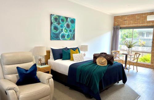 Lakes Entrance Hotel | Coastal Waters Motor Inn