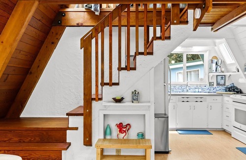 Florence Cabin | Coastal Woodlands A-Frame Sanctuary