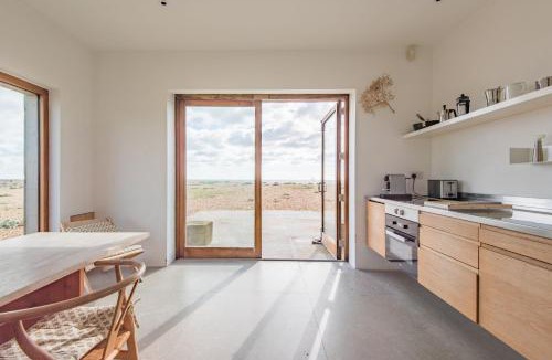 Dungeness House | Coastguard Lookout by Bloom Stays