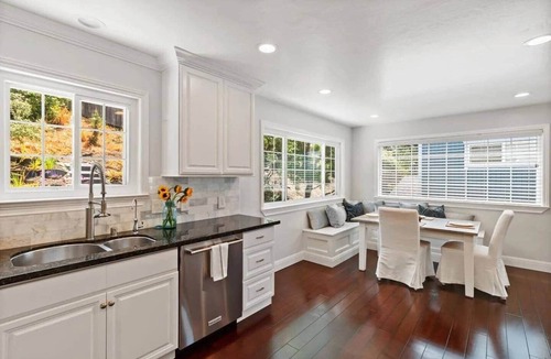 El Granada House | Coastside Haven-Modern 5BR, Walk to Beach, Firepit