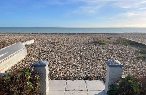 Pevensey House | Coastview Bungalow